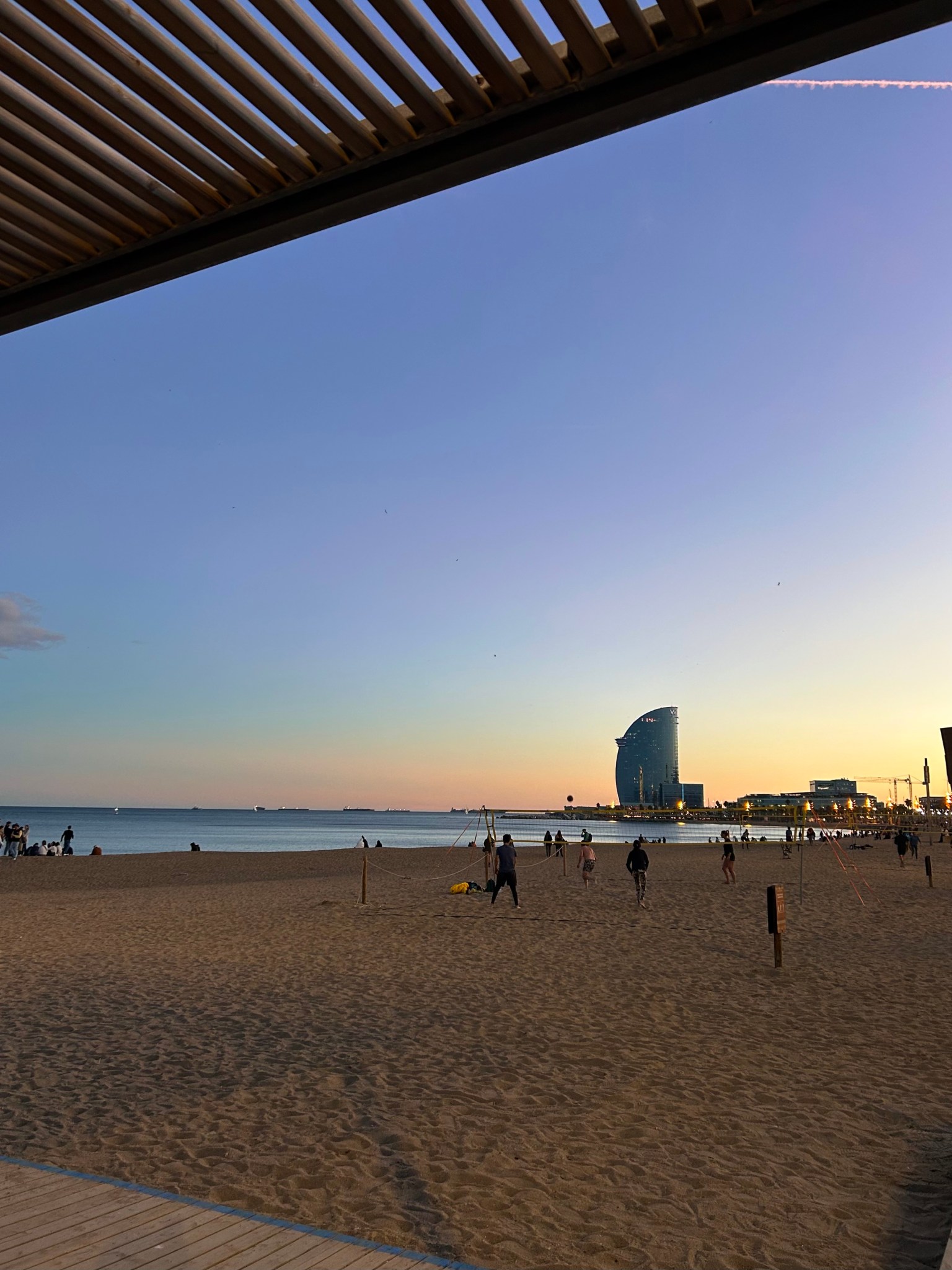 a-study-abroad-student-s-guide-to-barcelona-latitudes-with-lucy